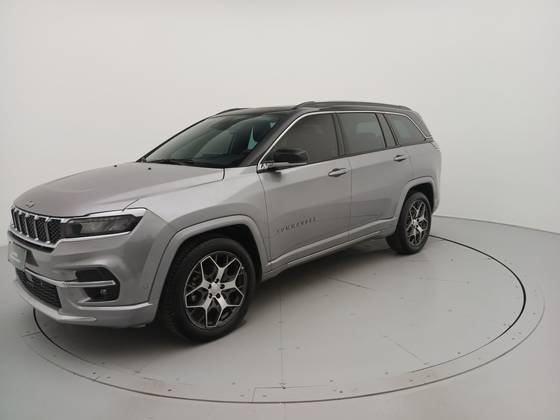 JEEP COMMANDER 1.3 T270 TURBO FLEX OVERLAND AT6 JEEP COMMANDER 1.3 T270 TURBO FLEX OVERLAND AT6